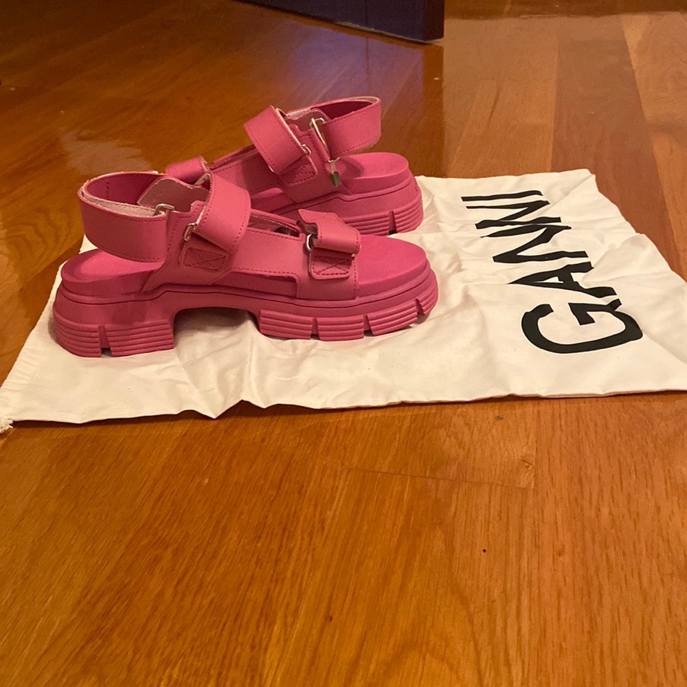 Women’s pink designer sandals